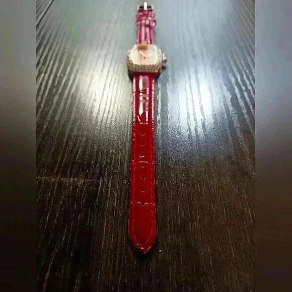 Red rhinestone watch - Picture 5 of 7